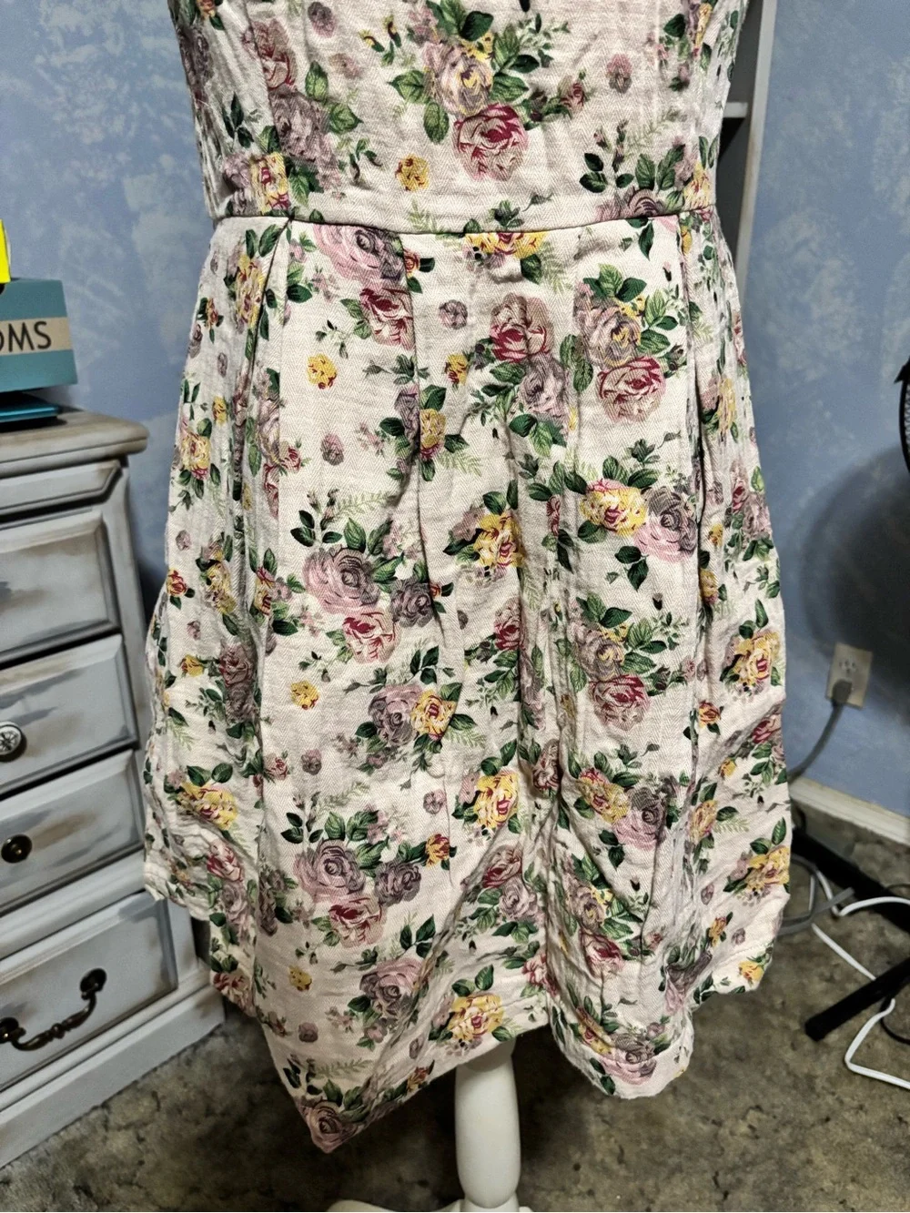 Pink Martini Floral Fit & Flare Dress Medium | Blush  Cottagecore Garden Party - Picture 4 of 9